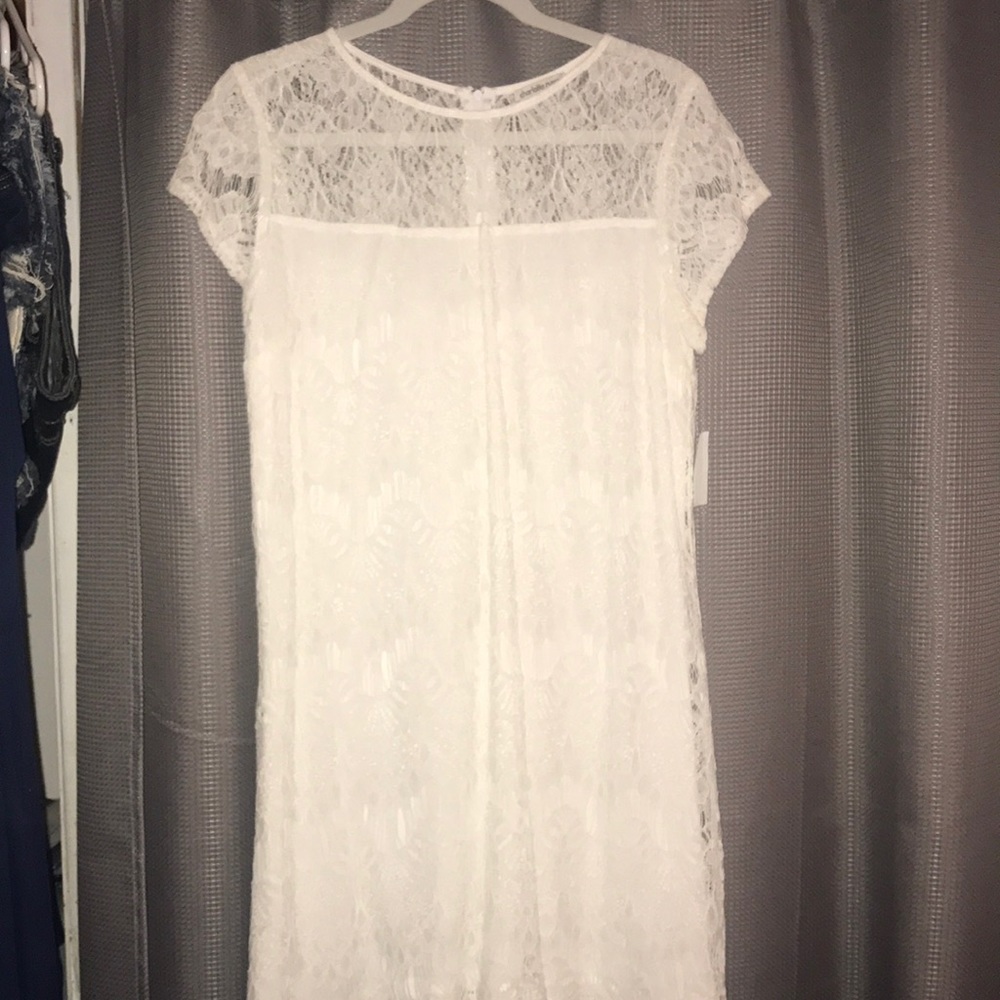 Mock Neck white lace bodycon dress